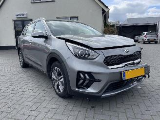 uszkodzony samochody osobowe Kia Niro 1.6 GDi Hybrid DynamicLine N.A.P NL AUTO PRACHTIG!!! 2020/1