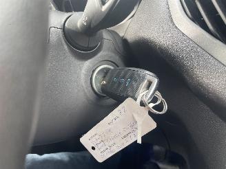 Ford Transit Courier Van 1.5 TDCI Limited Duratorq S&S picture 13