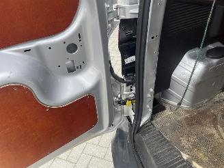 Ford Transit Courier Van 1.5 TDCI Limited Duratorq S&S picture 15