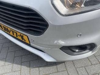 Ford Transit Courier Van 1.5 TDCI Limited Duratorq S&S picture 14