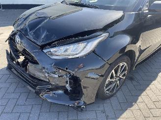 Toyota Yaris 1.5 Hybrid Dynamic N.A.P NL AUTO PRACHTIG!!! picture 19