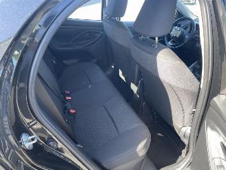Toyota Yaris 1.5 Hybrid Dynamic N.A.P NL AUTO PRACHTIG!!! picture 11