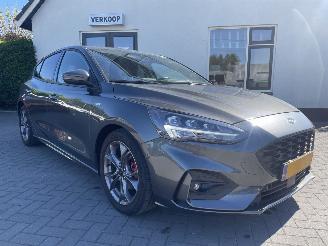 Damaged car Ford Focus 1.0 EcoBoost Hybrid ST Line X Business N.A.P NL AUTO PRACHTIG!!! 2021/9