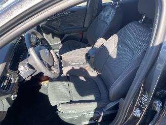 Ford Focus 1.0 EcoBoost Hybrid ST Line X Business N.A.P NL AUTO PRACHTIG!!! picture 10