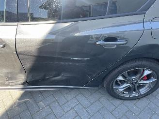 Ford Focus 1.0 EcoBoost Hybrid ST Line X Business N.A.P NL AUTO PRACHTIG!!! picture 24