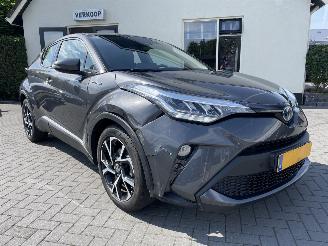 Damaged car Toyota C-HR 1.8 Hybrid Dynamic N.A.P NL AUTO PRACHTIG!!! 2020/9