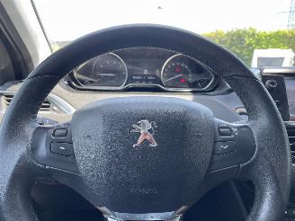 Peugeot 208 1.4 VTi Allure N.A.P NL AUTO picture 10
