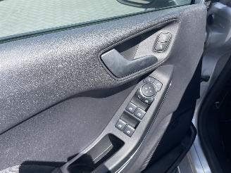 Ford Fiesta 1.0 EcoBoost Titanium X AUTOMAAT N.A.P NL AUTO PRACHTIG!!! picture 14