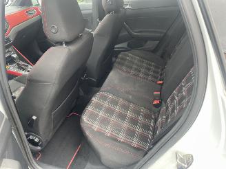 Volkswagen Polo 2.0 TSI GTI N.A.P NL AUTO PRACHTIG!!! picture 9