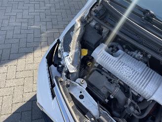 Toyota Yaris 1.5 Hybrid Aspiration PRACHTIG!!! picture 18