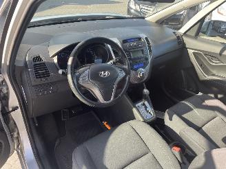 Hyundai Ix20 1.6i i-Vision AUTOMAAT N.A.P NL AUTO PRACHTIG!!! picture 5