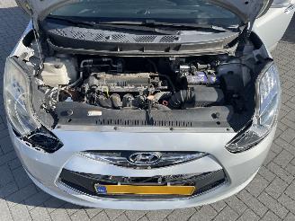 Hyundai Ix20 1.6i i-Vision AUTOMAAT N.A.P NL AUTO PRACHTIG!!! picture 15