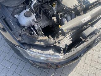 Volkswagen Polo 1.0 MPI Comfortline N.A.P NL AUTO picture 19