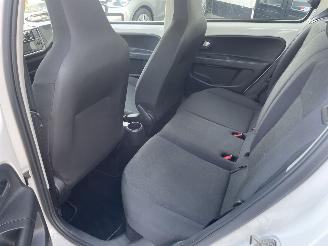 Volkswagen Up! 1.0 BMT move up! N.A.P NL AUTO PRACHTIG!!! picture 10