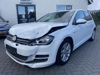 Unfallwagen Volkswagen Golf 1.0 TSI Connected Series N.A.P NL AUTO PRACHIG!!! 2016/8