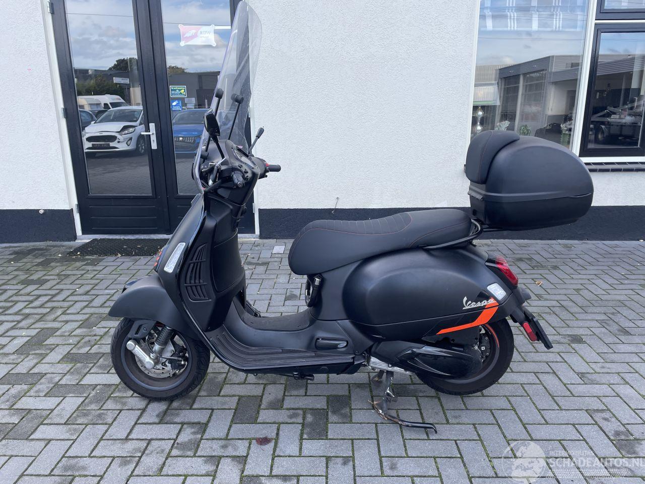 Vespa  GTS 310 NL MOTOR N.A.P PRACHTIG!!