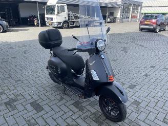 Vespa  GTS 310 NL MOTOR N.A.P PRACHTIG!! picture 4
