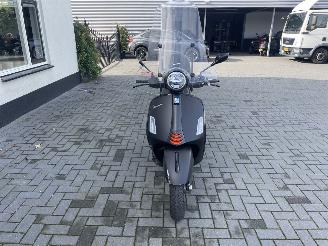 Vespa  GTS 310 NL MOTOR N.A.P PRACHTIG!! picture 3