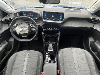 Peugeot 208 1.2 PureTech Allure AUTOMAAT N.A.P PRACHTIG!! picture 7
