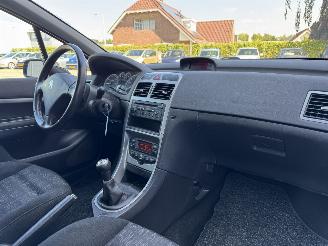 Peugeot 307 2.0-16V XS picture 13