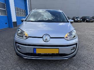 Volkswagen Up! 1.0 CROSS UP! picture 3