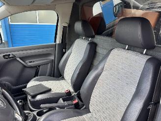Volkswagen Caddy 1.6 TDI  MAXI picture 16