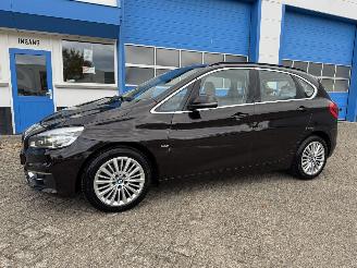 Vaurioauto  passenger cars BMW 2-serie 225i AUTOMAAT  ACTIVE TOURER 2015/8