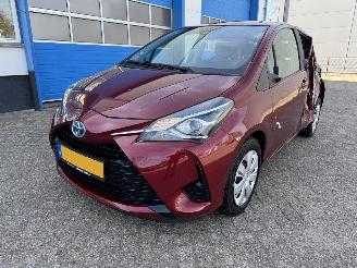 Toyota Yaris 1.5 AUTOMAAT  HYBRID picture 2