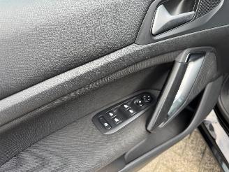 Peugeot 308 1.2 PURE TECH  BLUE LION picture 16