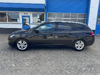 Peugeot 308 1.2 PURE TECH  BLUE LION picture 9