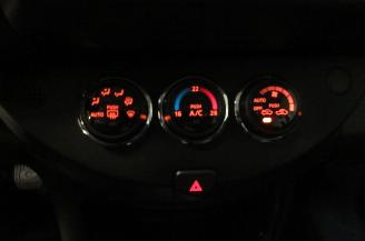 Nissan Note 1.4 Life+ clima  nap picture 14