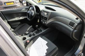 Subaru Impreza 2.0R Luxury AWD picture 10