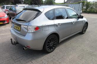 Subaru Impreza 2.0R Luxury AWD picture 3