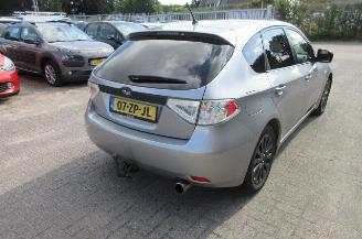 Subaru Impreza 2.0R Luxury AWD picture 4