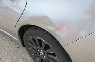 Subaru Impreza 2.0R Luxury AWD picture 6
