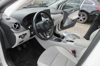 Mercedes B-klasse 180 AMBITION picture 8