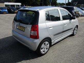 Kia Picanto 1.0 Bling 5-drs airco picture 3