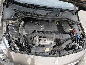 Mercedes B-klasse 180 Ambition Automaat  NAP picture 9