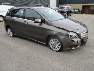 Mercedes B-klasse 180 Ambition Automaat  NAP picture 5