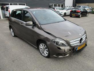Mercedes B-klasse 180 Ambition Automaat  NAP picture 4