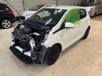 Peugeot 108 1.0 5-drs airco Nap picture 4