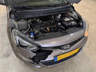 Hyundai I-20 1.2i Vision 5-drs Airco picture 6