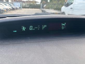 Toyota Prius 1.8 Dynamic automaat NAP picture 12