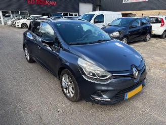 Auto incidentate Renault Clio 0.9 TCe Limited  airco 2016/12