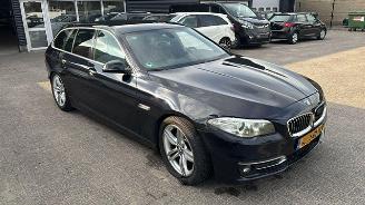 BMW 5-serie 520I Luxury Edition Automaat  NAP picture 2