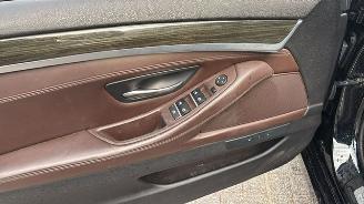 BMW 5-serie 520I Luxury Edition Automaat  NAP picture 11
