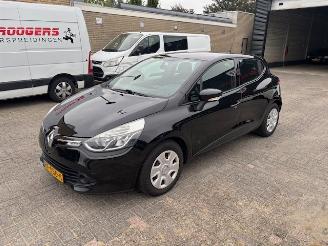Renault Clio 1.5 DCI 5-drs airco picture 5