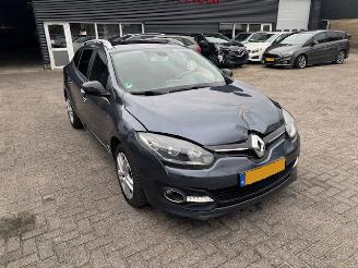 damaged passenger cars Renault Mégane 1.2 TCe Limited Pano 2016/6