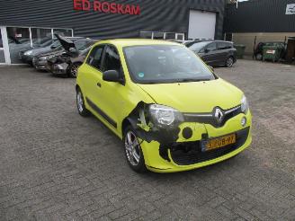 damaged passenger cars Renault Twingo 1.0 SCE AIRCO 2015/1