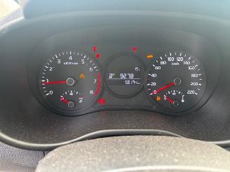 Kia Picanto 1.0 5-drs Plusline airco picture 12